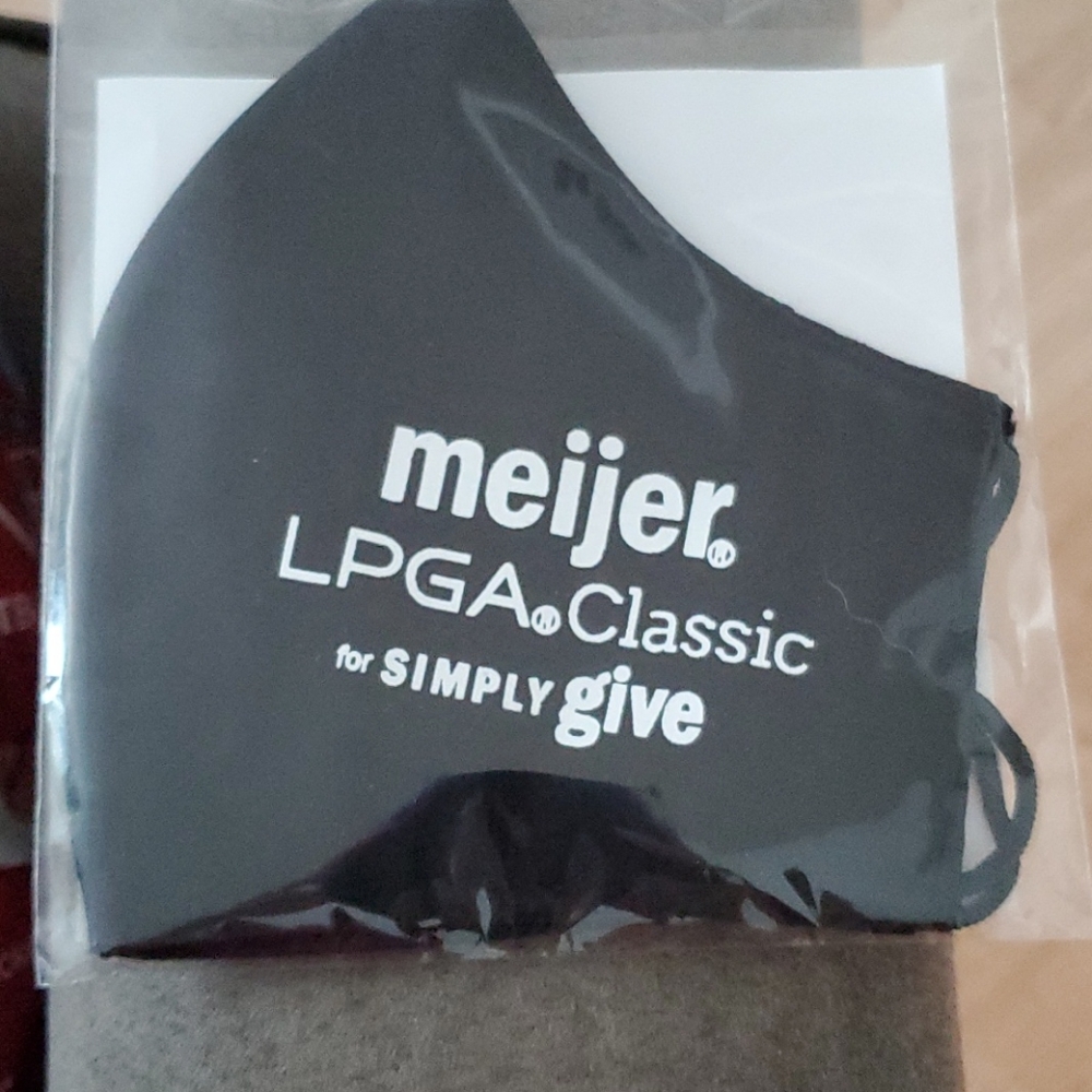 New LPGA Facemask